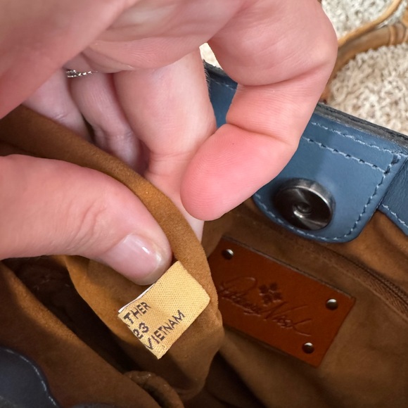 Patricia Nash Slate Blue Leather Shoulder Bag - Picture 8 of 11